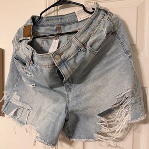 American eagle baggy mom shorts- comfort waistband